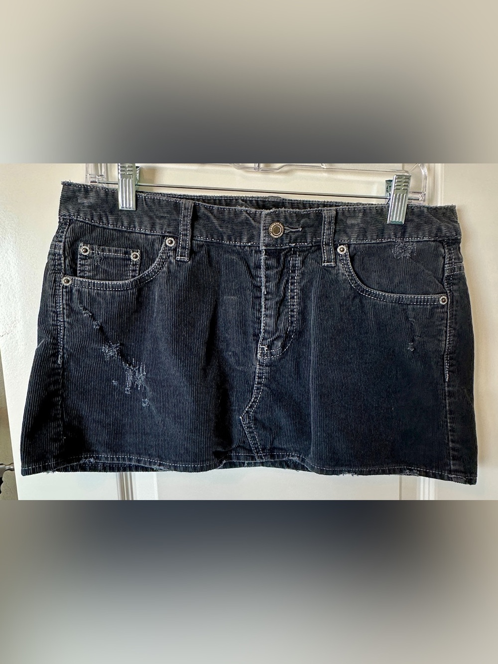 Vintage Y2K American Eagle Black Corduroy Low Rise Micro Mini Skirt Size 8